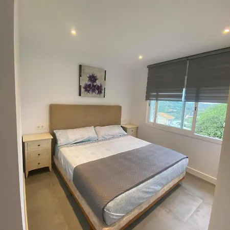 Casa Blanca Apartment *